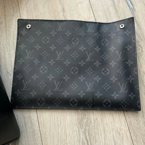 Louis Vuitton Grand Sac Black Tote Bag with detachable pouch - Picture 8 of 16